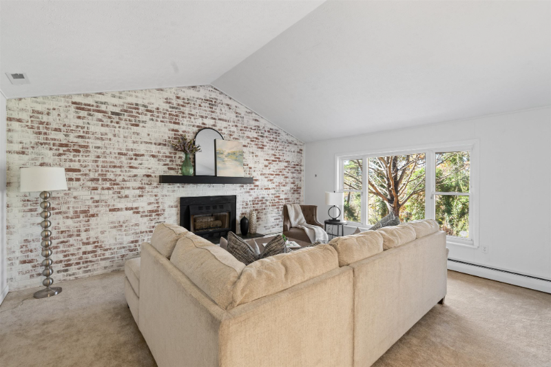 Asheville House: 315 Beaverdam Rd