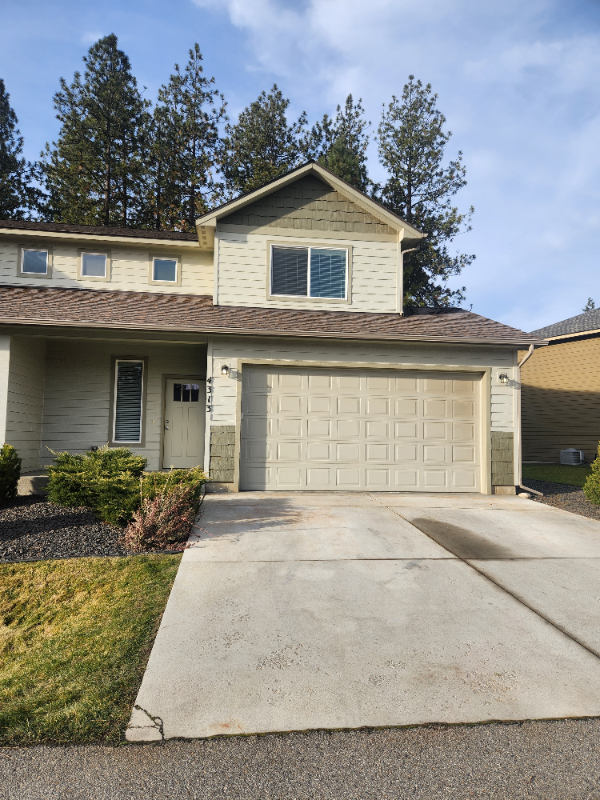 Spokane Townhome: 4313 N Centennial Lane