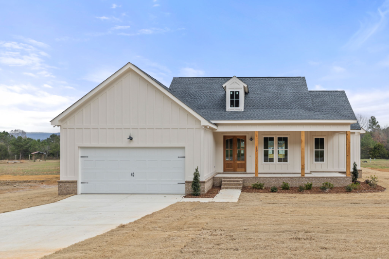 Huntsville House: 219 Bush Road