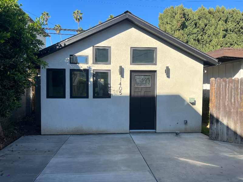 Los Angeles Multiplex: 1401 - 1405 Crenshaw Blvd