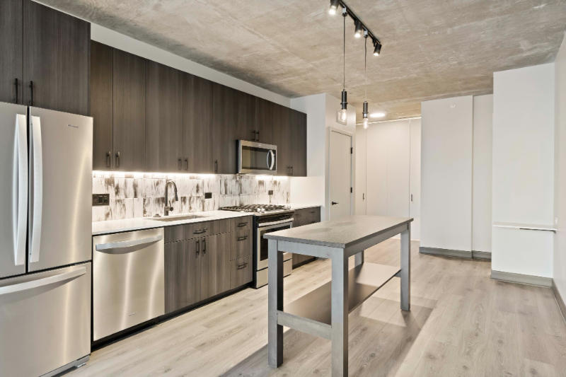 Chicago Condo: 182 N Ada St