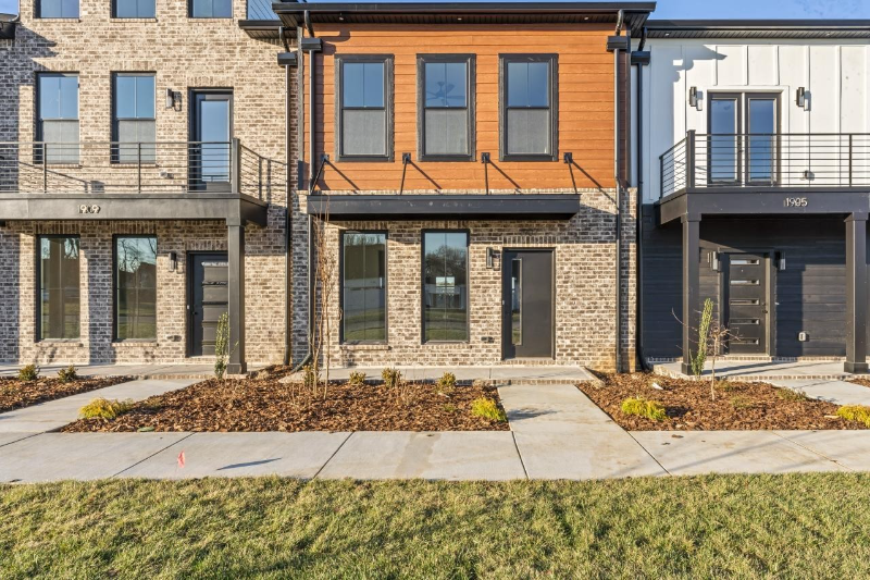 Murfreesboro Townhome: 2122 Gracie Bug Loop