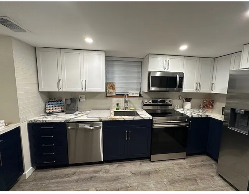 Miami House: 394 Tamiami Canal Rd