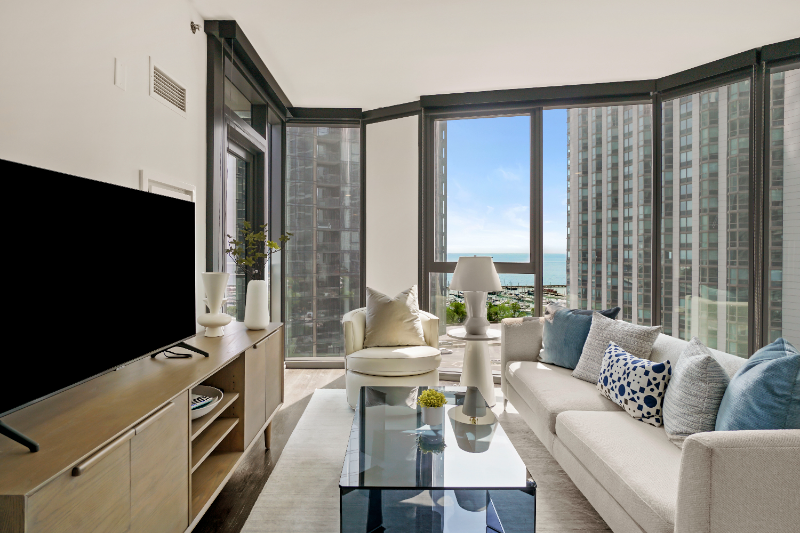 Chicago Condo: 491 E Waterside Dr