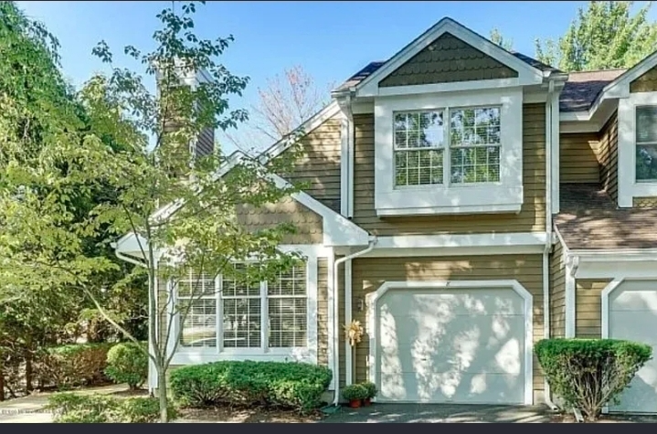 Bedminster Townhome: 8 Harrow Ln,