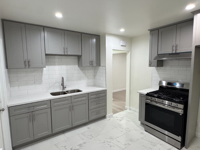 Glendale Multiplex: 421 e acacia