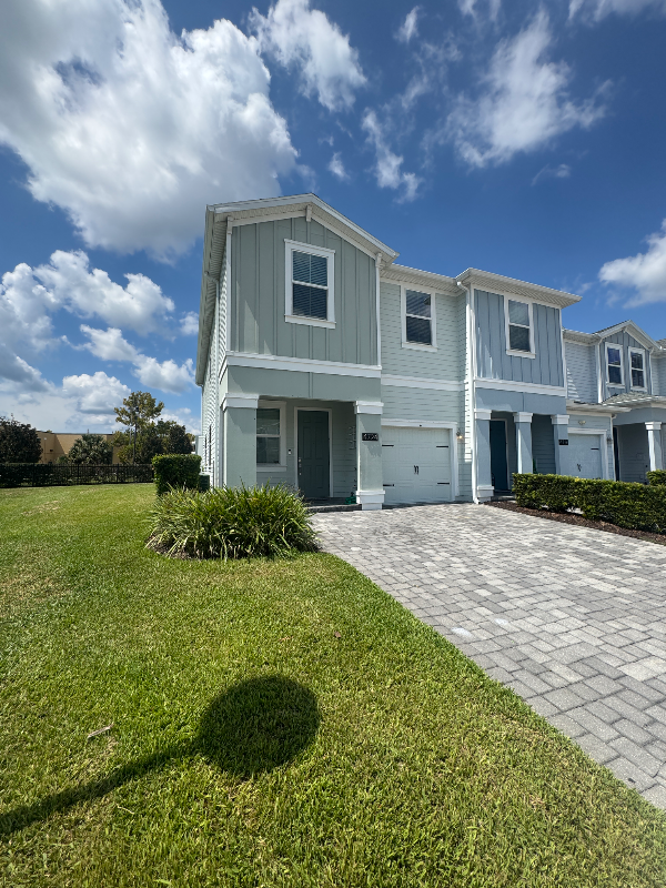 Kissimmee Townhome: 4724 Tribute Trail