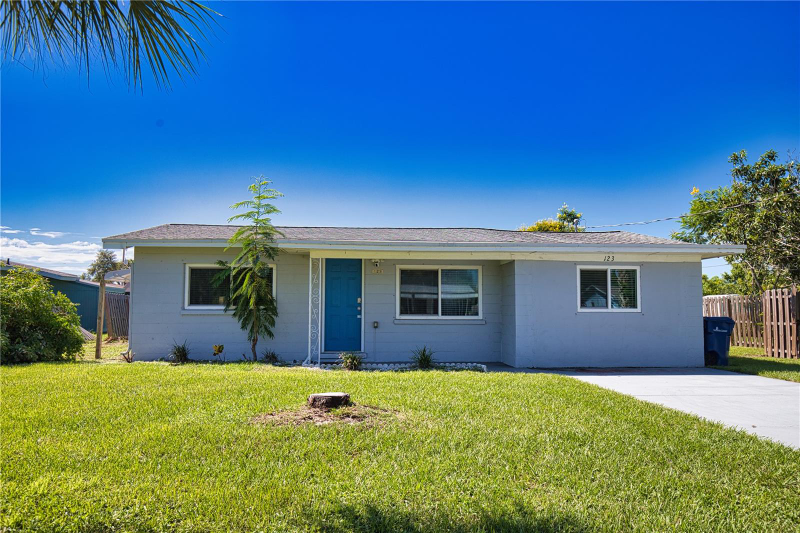 Englewood House: 123 VIRGINIA CT