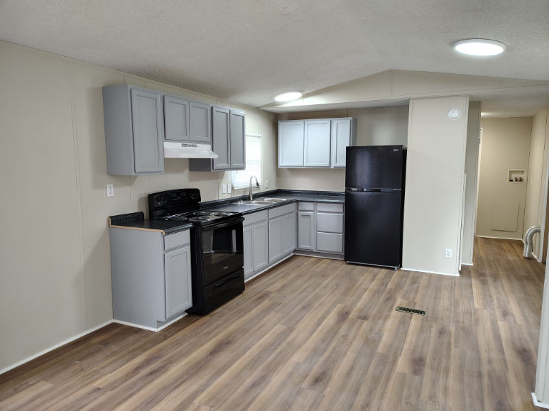 Manchester Other: 13 Ez Ln