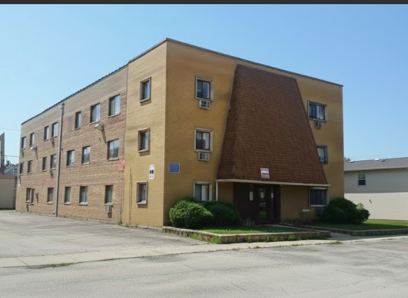 Summit Apartment: 7631 W 63rd Pl