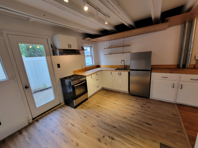 Philadelphia Townhome: 223 Mercer Street