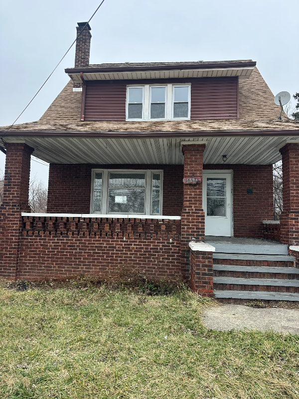 Maple Heights House: 16575 Libby Rd,