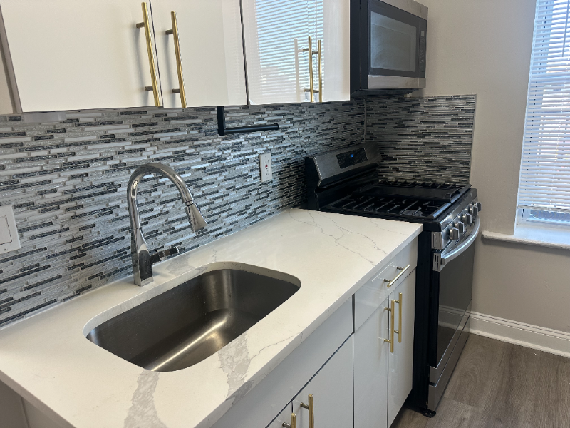 West New York Apartment: 328 61s Street