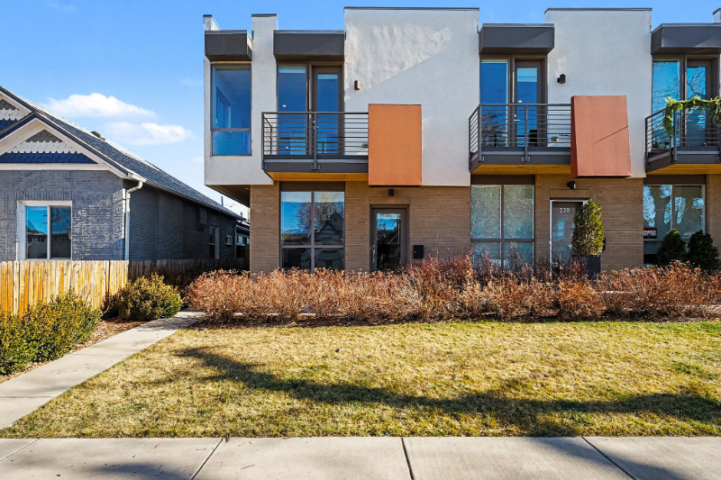 Denver Townhome: 232 Inca St