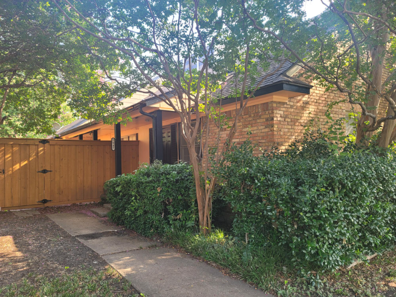 Dallas Townhome: 7945 Habersham Ln,