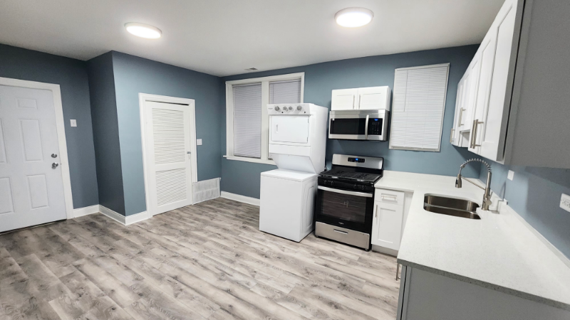 Chicago Multiplex: 3662 S Pauliina St . Unit 1F