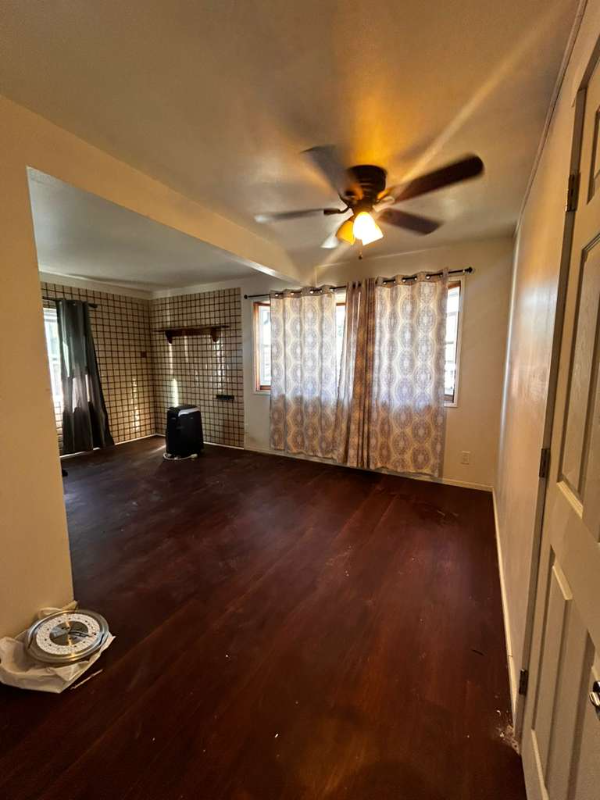 Lakewood House: 2528 Denmead St