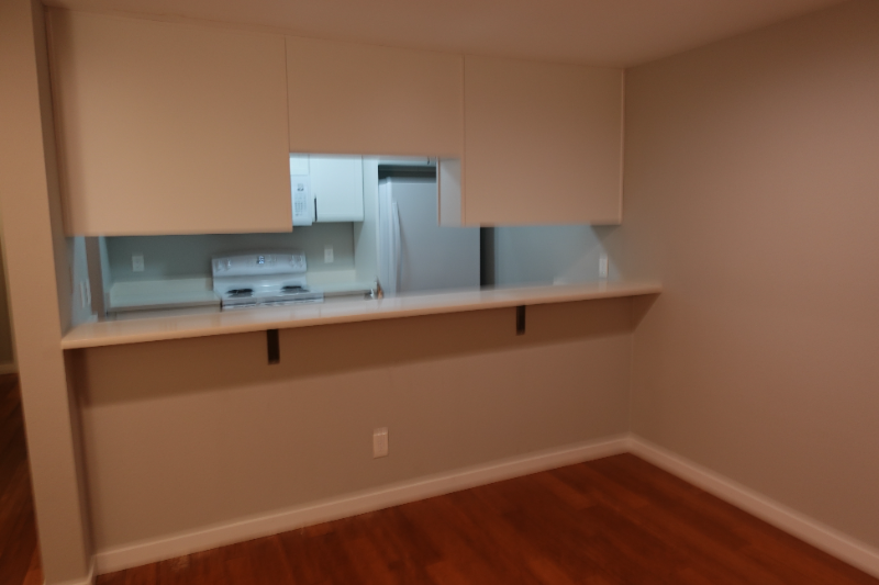 Bellevue Condo: 14616 NE 44th St