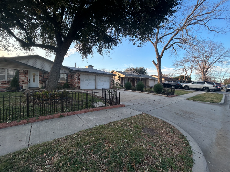 Carrollton House: 2107 Tecumseh Trce,