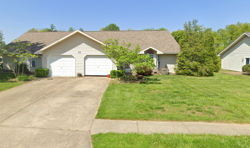 Santa Claus House: 35 S Cedar Ln