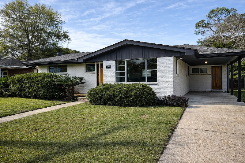 New Orleans House: 4734 Galahad Dr