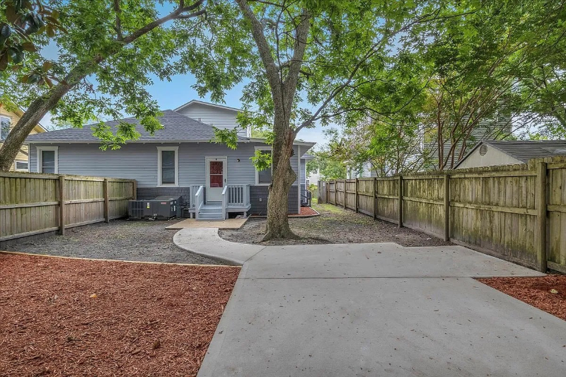 Wilmington Multiplex: 103 N 13th St