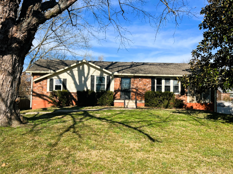 Columbia House: 3004 Sheddan Dr.