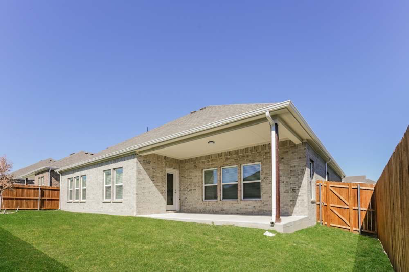 Red Oak Condo: 426 Amberville St.