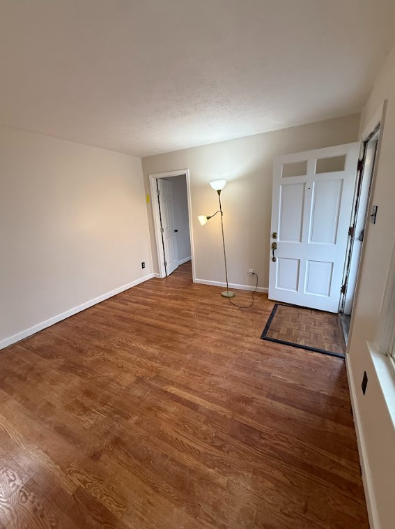 Florissant House: 215 Derhake Rd