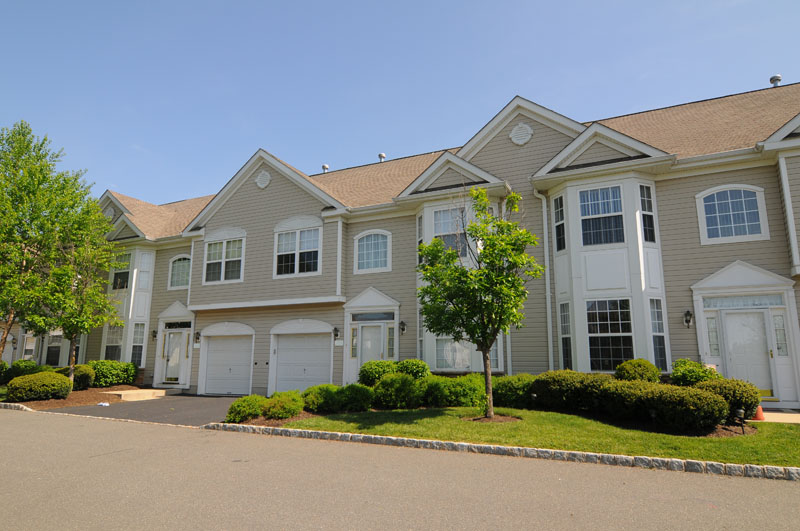 Manalapan Townhome: 167 Shinnecock Drive