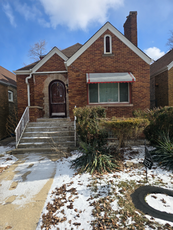 Chicago House: 9225 S Marshfield Ave