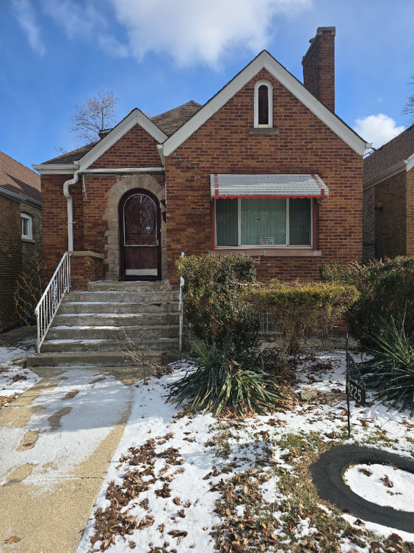 Chicago House: 9225 S Marshfield Ave