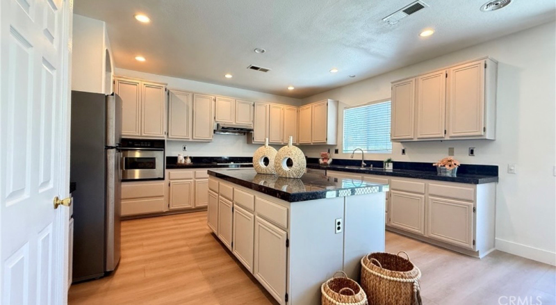 Jurupa valley House: 11958 sunstone ct