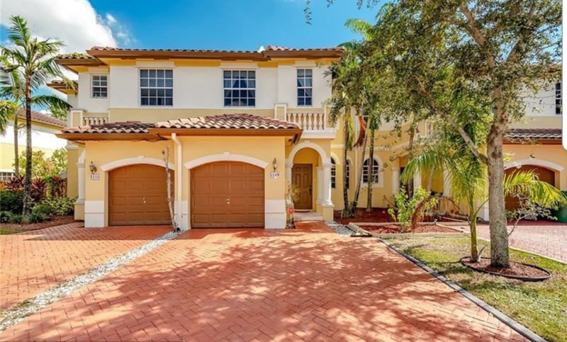 Miramar Townhome: 5109 SW 141 Ave.