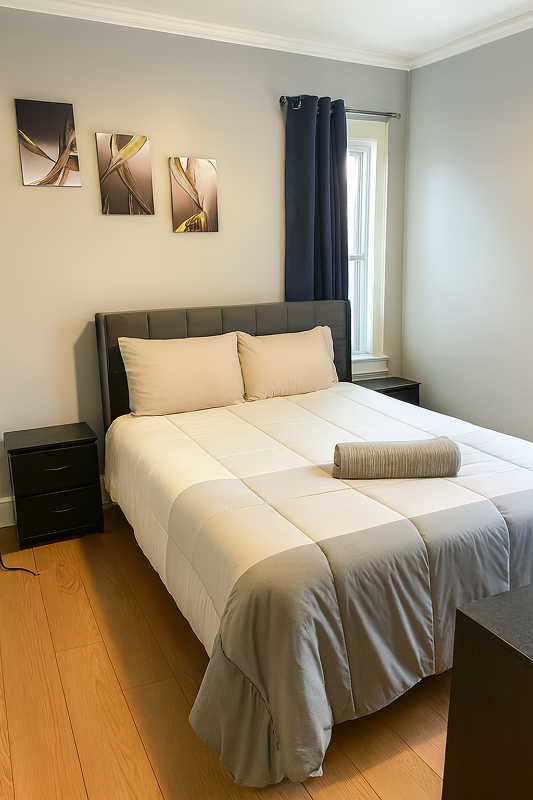 Pontiac House: 325 Voorheis St