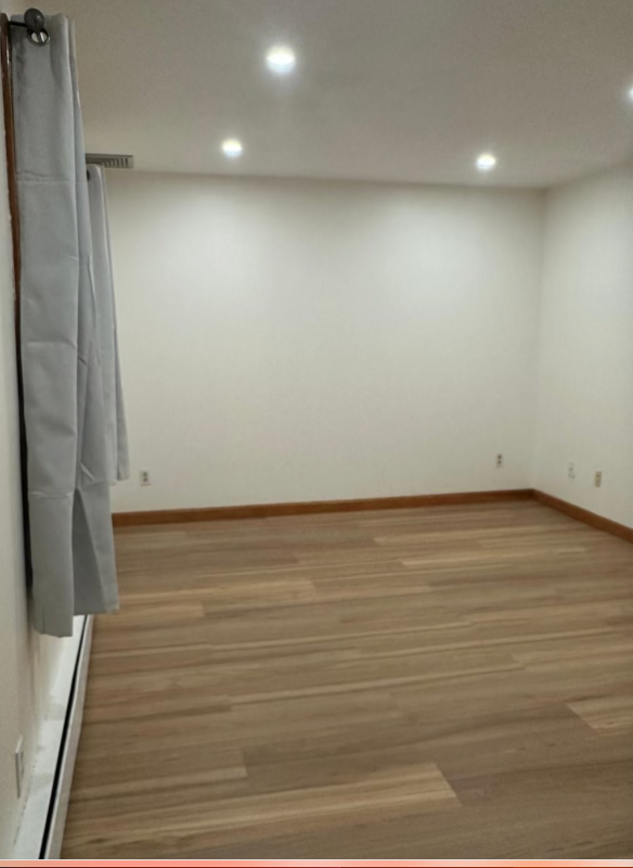 Lawrence Townhome: 22 Pleasant Street