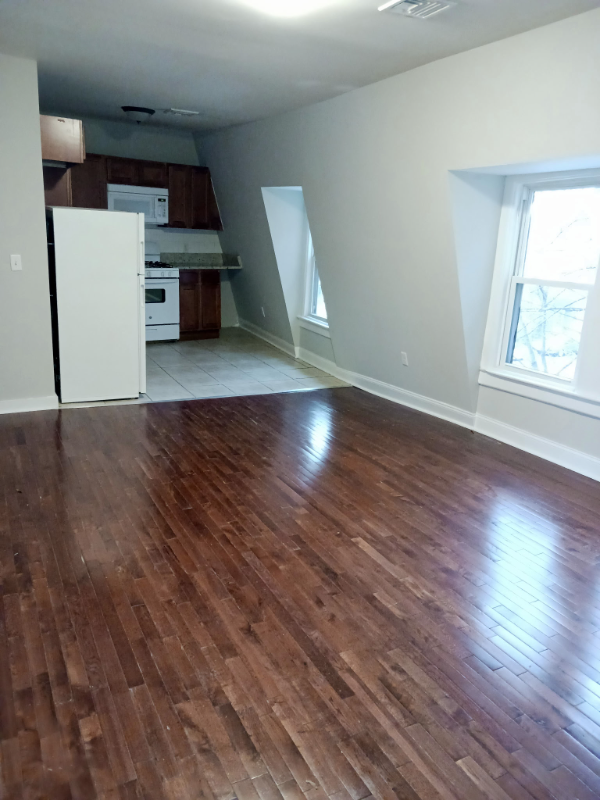 phillipsburg Apartment: 779 s main st