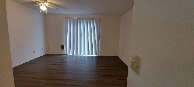 Salem Townhome: 2214 Maplewood Dr S,