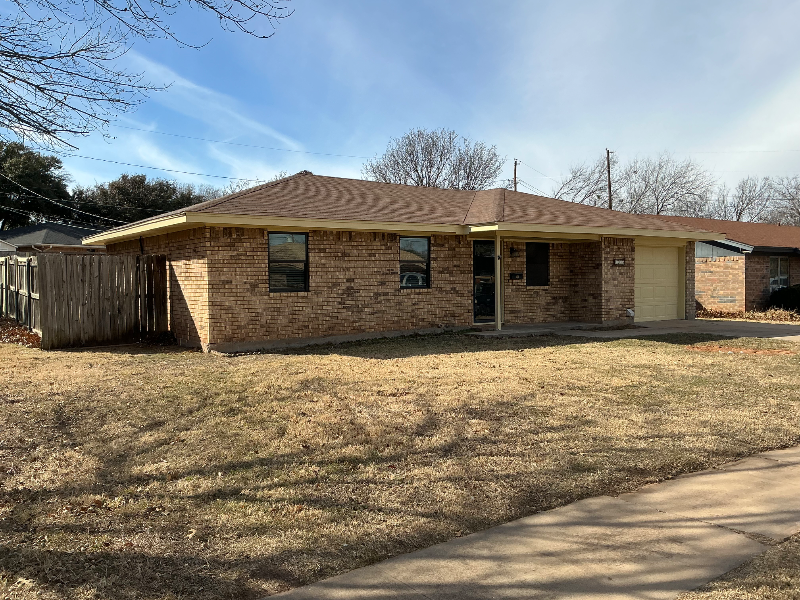 Wichita Falls House: 4736 Cape Cod Dr