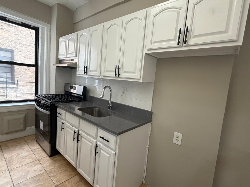 EAST ORANGE Condo: 157 South Harrison