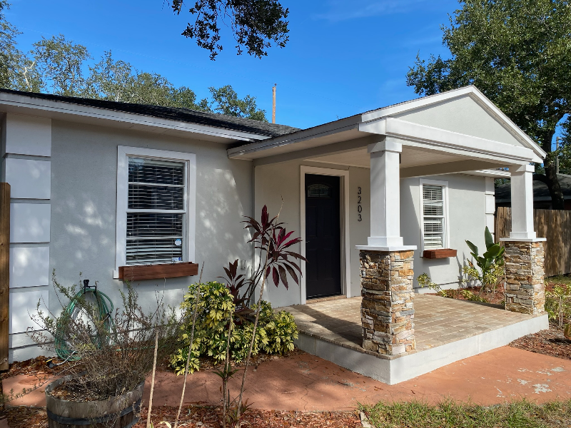 Tampa House: 3202 W Hartnett Ave