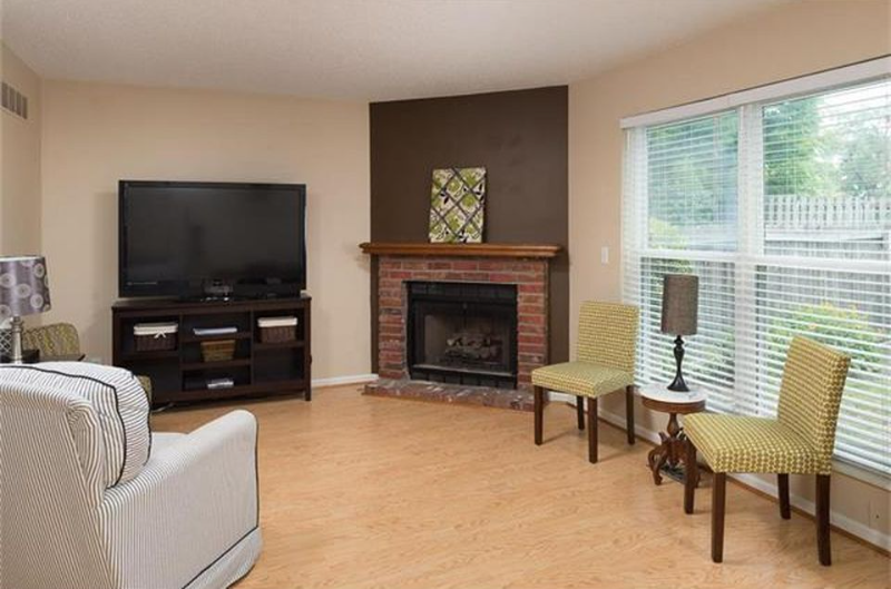 Kansas City Multiplex: 13307 Walnut St