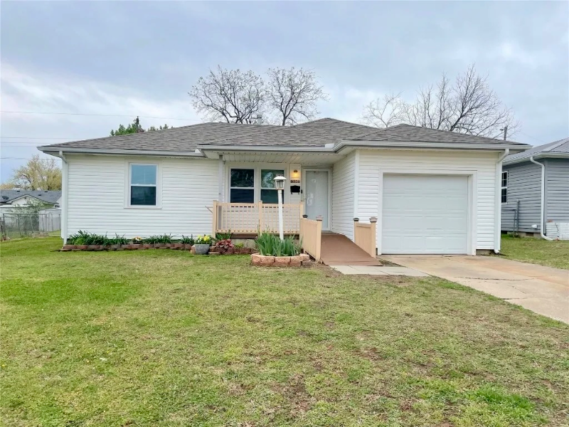 SHAWNEE House: 1205 ROSE