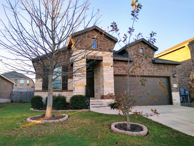 Leander House: 1608 Torre St,