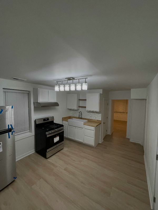 Chicago Other: 4115 S Maplewood Ave