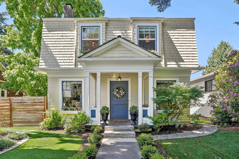 Seattle House: 2631 46th Ave SW