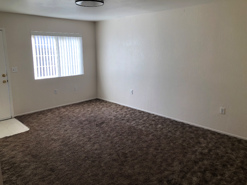 El Centro Multiplex: 349 E Hamilton Ave