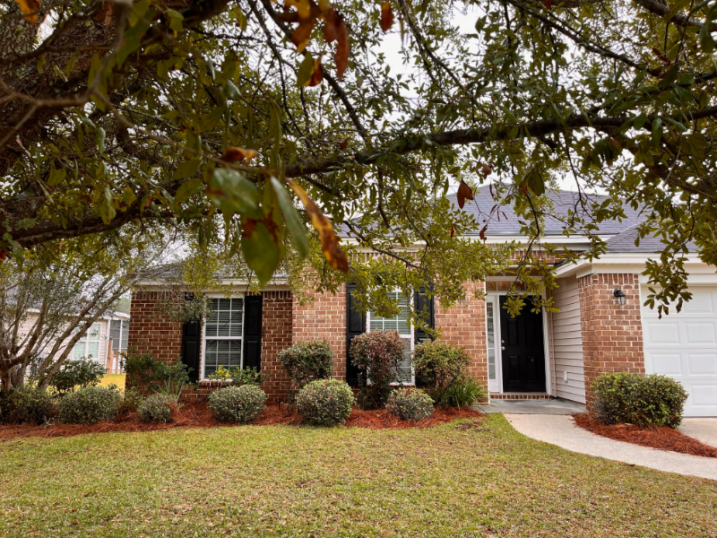 Pooler House: 232 Pampas Dr,
