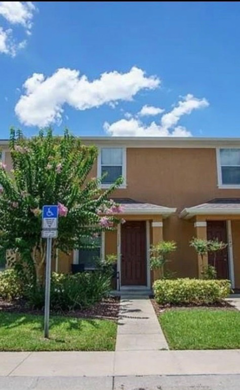 Davenport Townhome: 1132 CHELSEA DRIVE