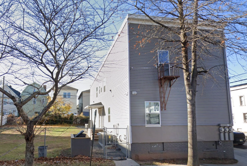 Elizabeth Multiplex: 558-562 Court St